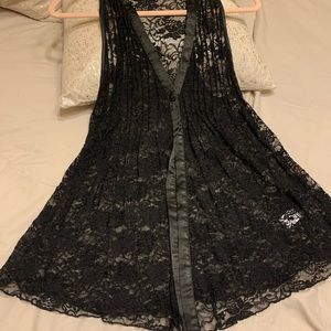 Studios Y laced top‎